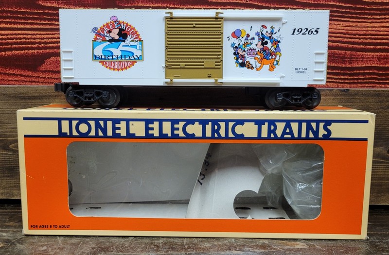 Lionel O-Gauge Electronic Trains Mickey's 65th Birthday Hi-Cube Boxcar