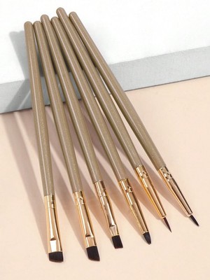 Brown 6-Piece Professional Makeup Brush Set For Eyeliner Eyebrow Lip Detail