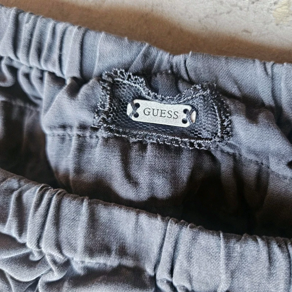 Pantalones estilo paracaídas/harén de seda Guess talla Medium M seminuevo  Foto 4 de 4
