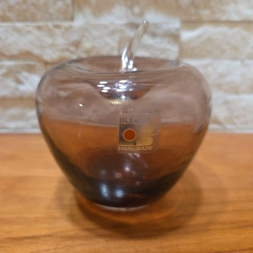 Blenko Glass Amethyst Purple Apple Art Glass Paperweight #882 4 1/4”