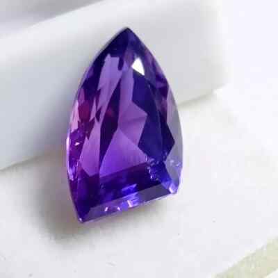 Fancy Cut Natural Alexandrite EGL Certified 7-8Ct Color Change Loose Gemstone