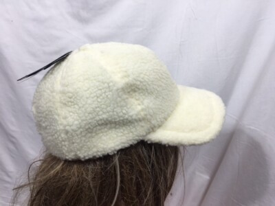 SHERPA CAP BY STEVE MADDEN… NEW WITH TAGS… GORGEOUS… ONE SIZE FITS ALL. Steve Madden Womens Ivory Off White Sherpa Cap With Logo  main image 3