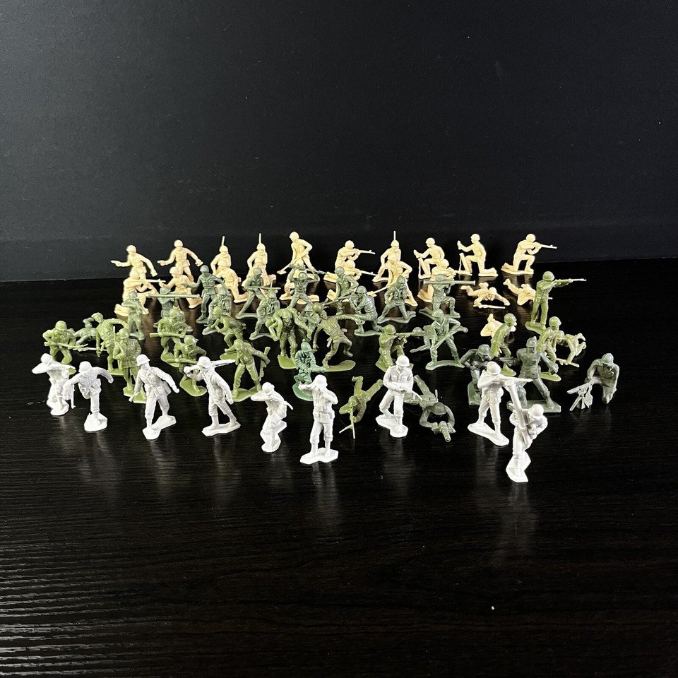 Lot Of 65 1963 Louis Marx Army Men Plastic Toy Soldiers 2” 25” Green 