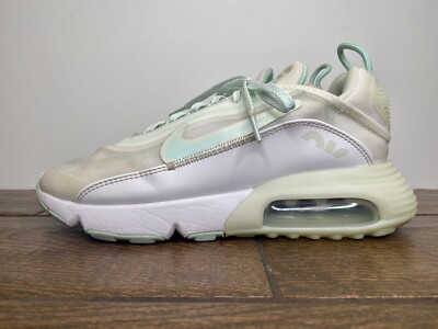 nike air max 2090 trainers in vast grey