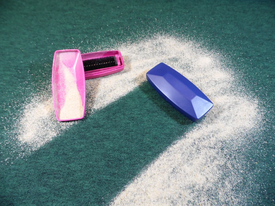 1x CRUMB BRUSH, TABLE ROLLER, ROLLER BRUSH, TABLE SWEEPER, TABLE BRUSH, HAND VACUUM - Image 2 of 4