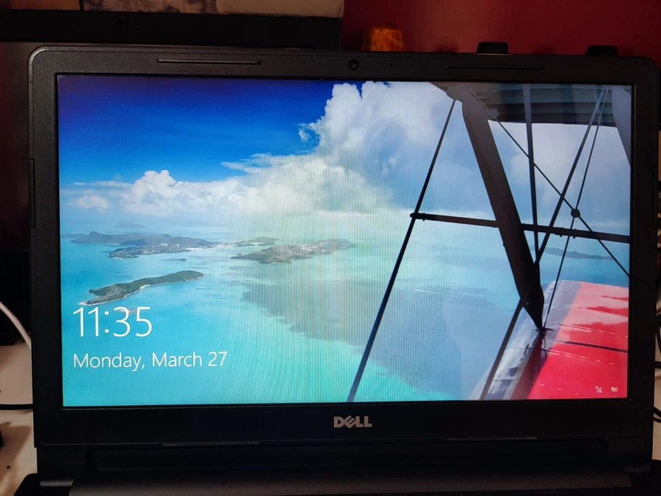 Notebook DELL Inspiron 15 AMD A6-9200 4GB ram wifi pc portatile book lavoro - Immagine 2 di 4