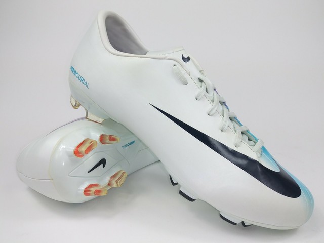 soccer cleats size 11