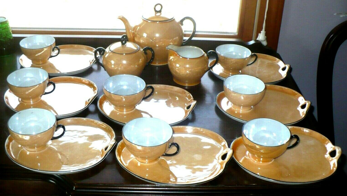 VICTORIA CZECHOSLOVAKIA PEACH LUSTERWARE TEA AND SNACK SET 19