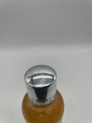 Molton Brown Vetiver und Grapefruit Bade- und Duschgel 100ml - Bild 6 von 8