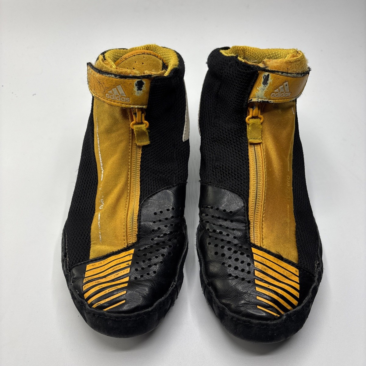 RARE Adidas 2011 Adizero Sydney's Size 6.5 Black Yellow Zipper