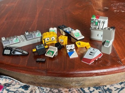 LEGO Control Room Consoles   Radar Screens, Computers, plus odd bricks SpongeBob