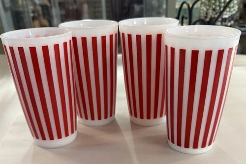 Set Of 4 Vintage Hazel Atlas Red Candy Stripe White Milk Glass Tumblers