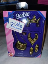 1996 BARBIE PRETTY TREASURES -  13755 -Golden Jewelry In ORIGINAL PACKAGE Sealed