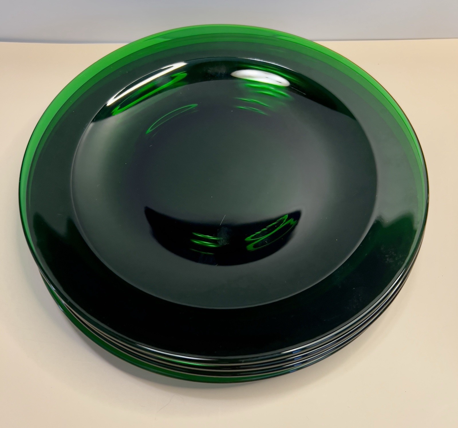 4 Antique Emerald Green Glass Luncheon Dessert Plates 8” Early 20th Century