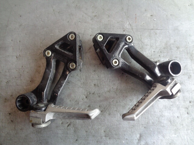 92 Kawasaki ZX11C Rear Passenger Pegs and Brackets Left and Right