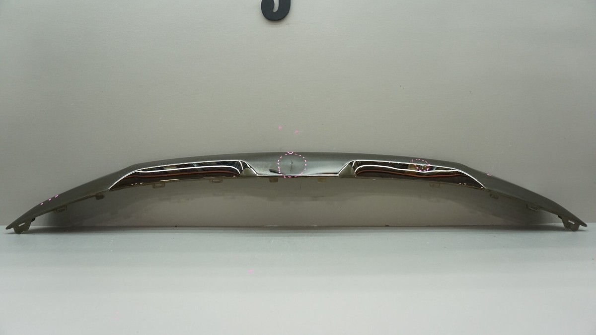 2023-2024 CHEVROELT TRAX REAR LOWER CHROME TRIM VALANCE 2023-2024 CHEVROELT TRAX REAR LOWER CHROME TRIM VALANCE