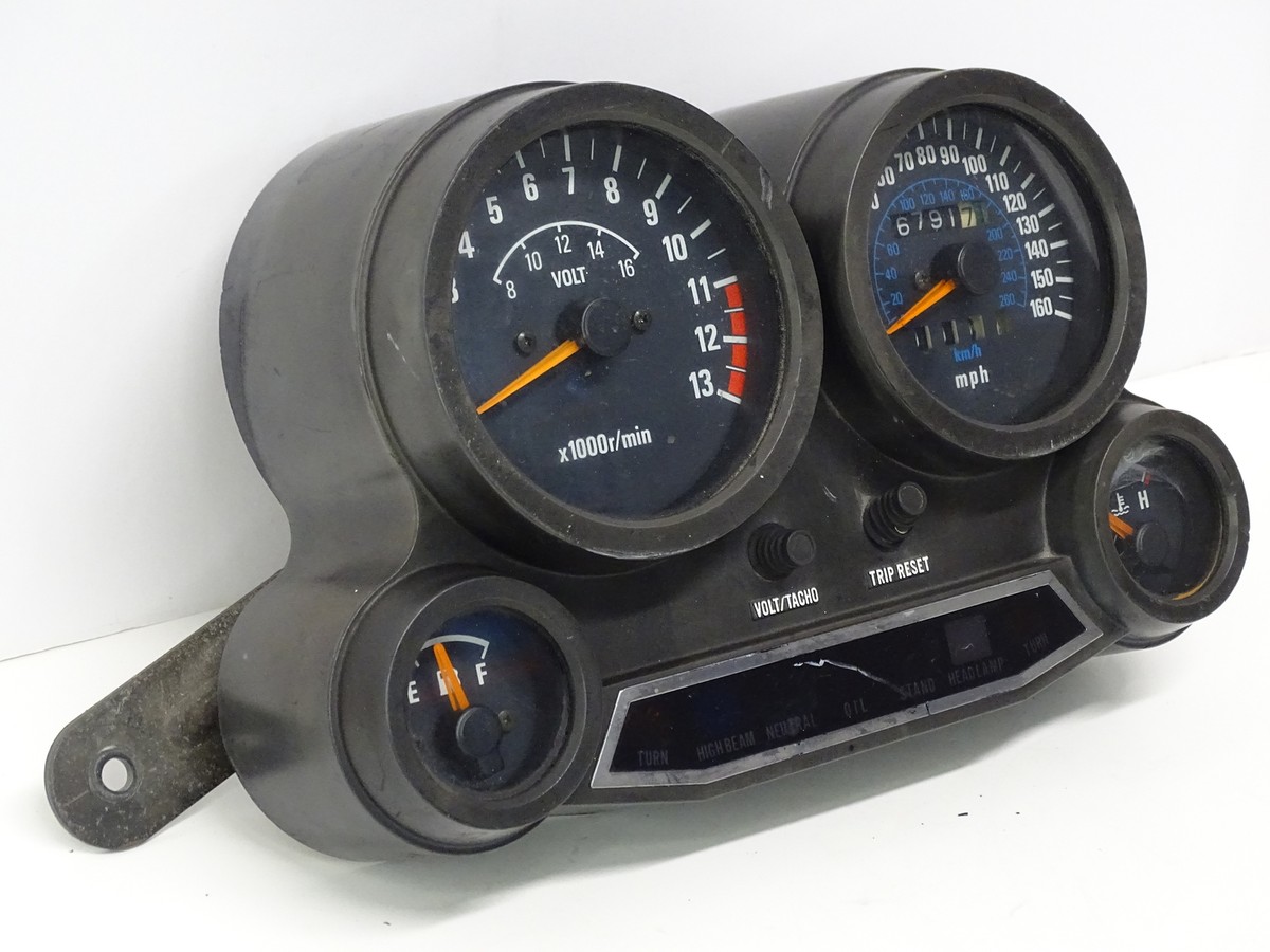 ＋Water 1985 Kawasaki Ninja ZX600 ZX600R Gauge Cluster Speedometer Tachom