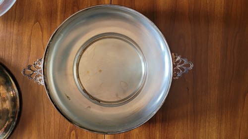 The Sheffield Silver Co Silverplate Covered Serving Dish With 2 QT Pyrex Insert - Picture 5 of 10