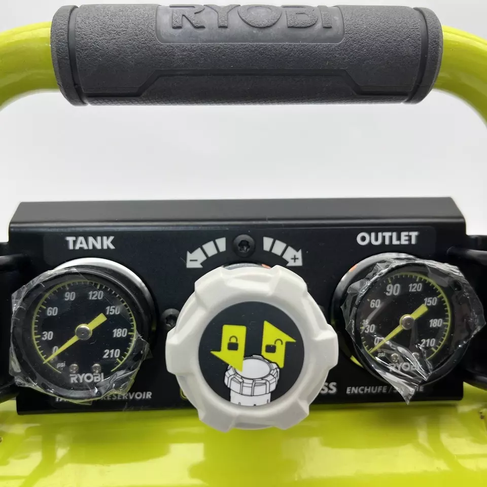 Compresor de aire horizontal portátil RYOBI ONE+ 18V 1 galón herramienta P739 solo usado Foto 3 de 4