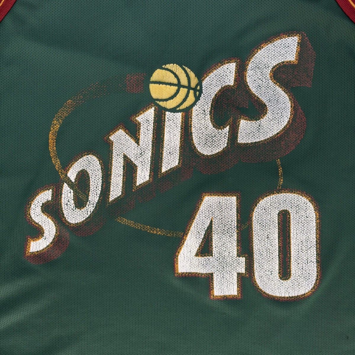 Vintage Shawn Kemp #40 Seattle Super Sonics NBA Champion Faded 