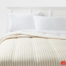 Lofty Microfiber Printed Comforter - Room Essentials™