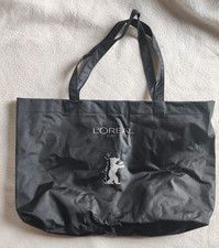 Loreal Paris Berlinale , Kleine Tasche schwar...