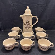 Vintage Pfaltzgraff Village Pattern Coffee Pot w/ lid 6-490  8 Coffee Cups 19