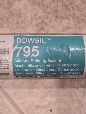 Lot of 19 Dowsil 795 Building Sealant Silicone White 20 oz Sausage tubes