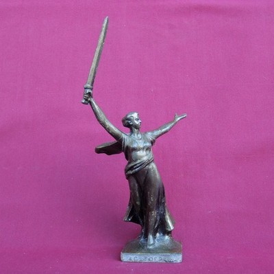 Vintage STALINGRAD MOTHERLAND Monument Old USSR STATUE Big CAST Pewter