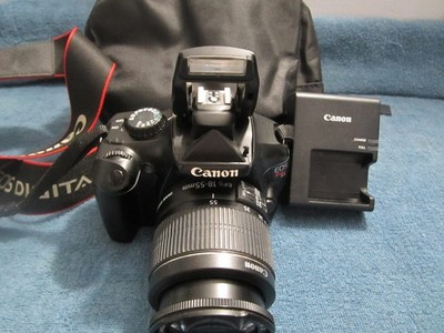 Canon EOS Rebel T3 SLR Digital Camera w/18-55mm Lens KIT Extras READ!