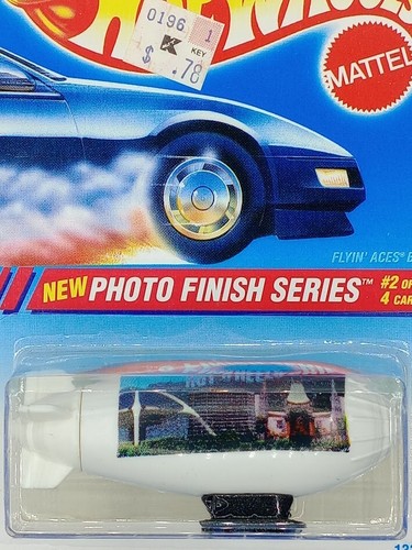 1995 Hot Wheels #332 Photo Finish Series 2/4 FLYIN' ACES BLIMP Blanc Noir-Cabine