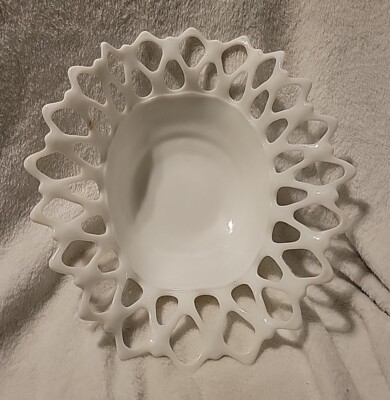 Unmarked LARGE Milk Glass White Oval Lattice Lace Centerpiece Fruit Bowl 12''x10''
