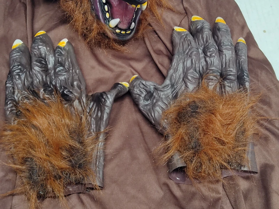 狼人服装带角和手套 — 第 3/4 张图片