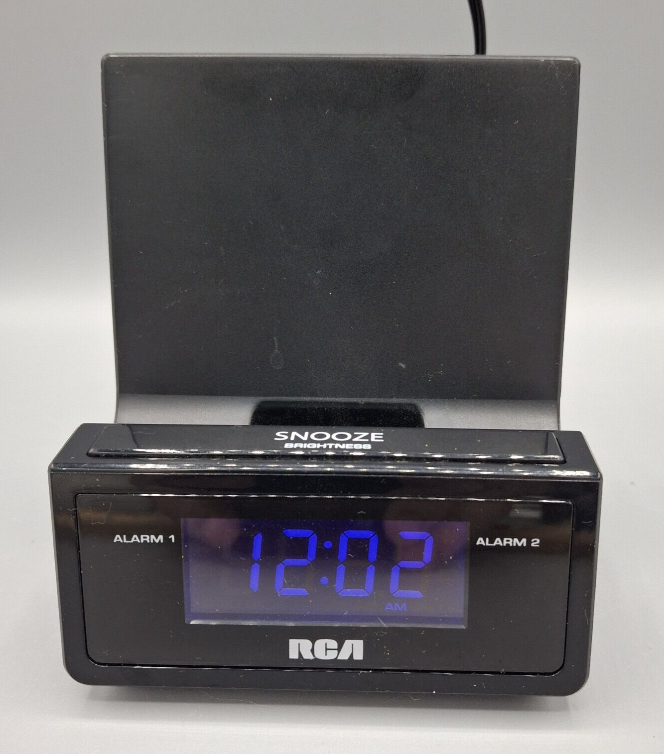 RCA RCD215 Charging Stand Dual Alarm Clock, USB Charging