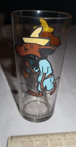 Rare 1973 Slow Poke Rodriguez Pepsi Glass Looney Tunes Warner Bros Black Letter