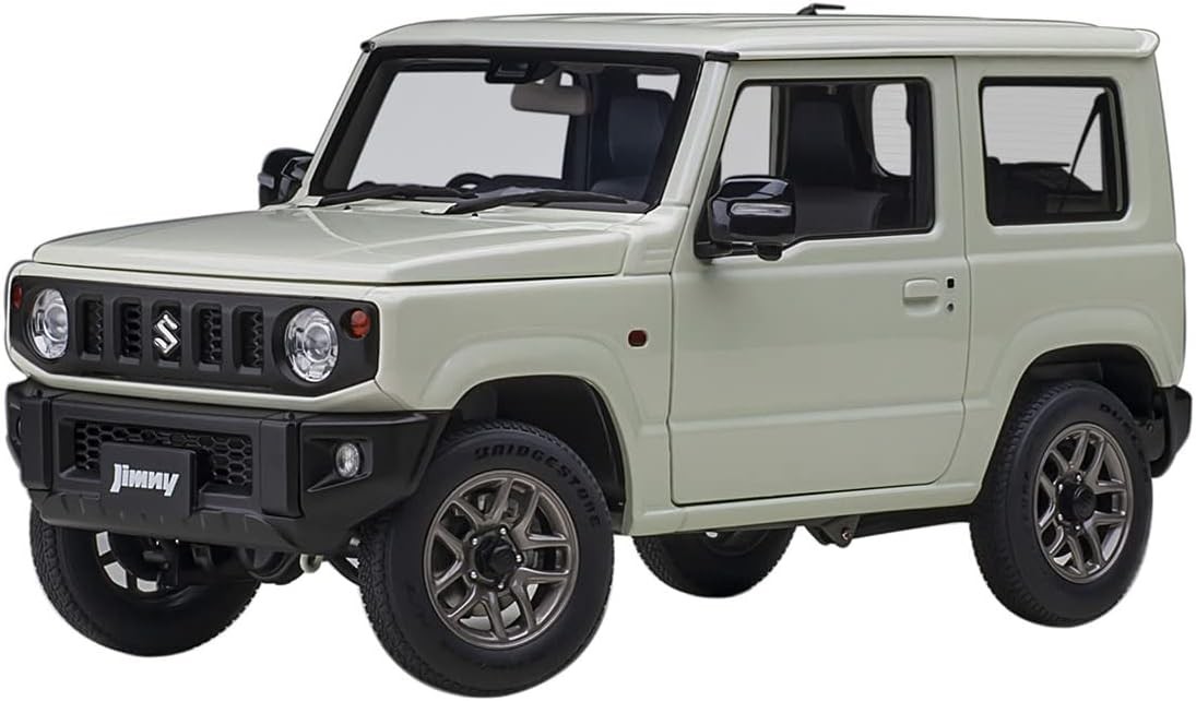 AUTOart 1/18 Suzuki Jimny (JB64) белый / жемчужный 78505