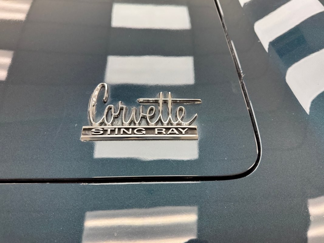 1966 Laguna Blue Metallic Chevrolet Corvette   | C2 Corvette Photo 10