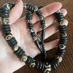 Vintage Tibetan DZI Bead Necklace Antique Black And White Protection