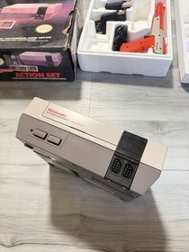 Nintendo NES Action Set CIB complete in box W/ Manuals Inserts Lots of 25 Games