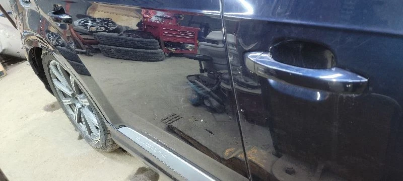 Audi Q7 2017 pasajero derecho puerta delantera ventilación vidrio Foto 4 de 4