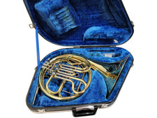 Yamaha YHR 313 French Horn with Mouthpiece and Original Hard Case