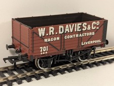 Bachmann Branchline 37-2011K OO Gauge 7-Plank Coal Wagon – W.R. Davies & Co
