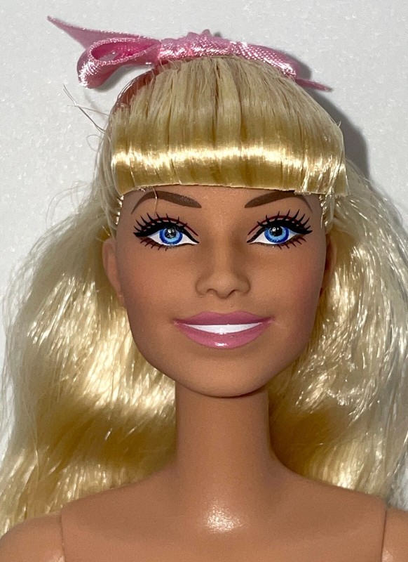 Barbie Movie 2023 Margot Robbie Gingham Dress Doll Nude Pink Bow Blonde Blue NEW