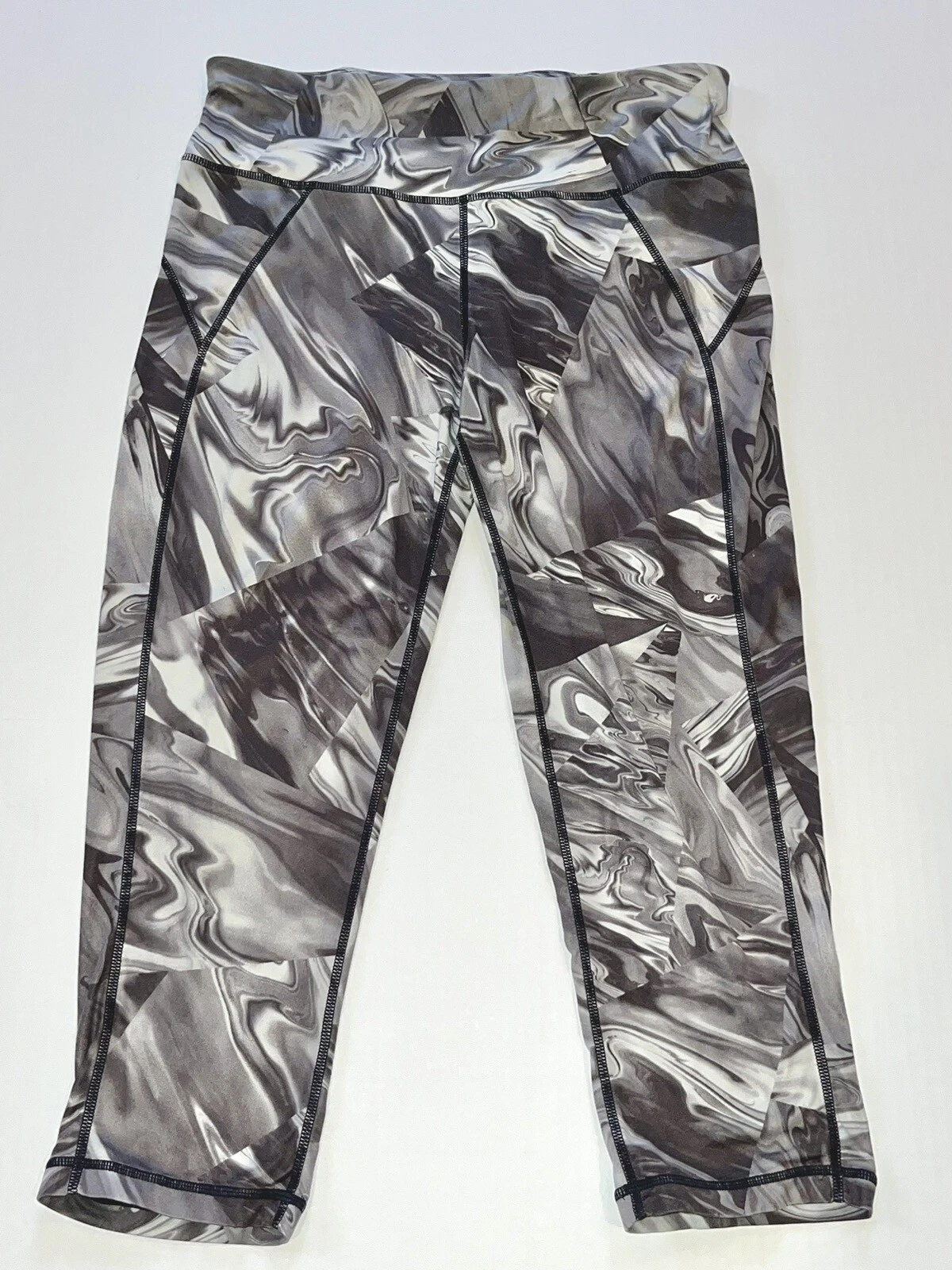 sweaty-betty marble soft knit mid rise crop vgc leggings