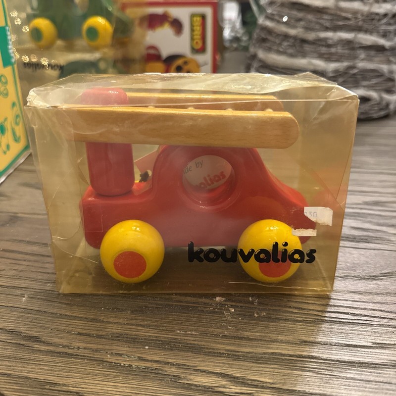 VERY RARE VINTAGE KOUVALIAS FIRE TRUCK WOODEN GREEK GREECE NEW