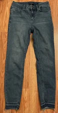 Women’s KENNETH COLE Jess Skinny Jeans w/Frayed Hems, Size 4