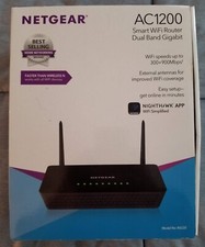Netgear AC1200 WiFi Router (R6220)