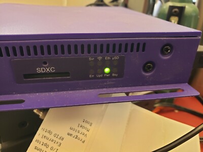 TESTED BrightSign XD2 Digital Signage Player XD1032 Working WITH POWER ( C1-4A)