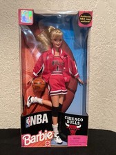 NBA Chicago Bulls 1998 BARBIE DOLL Mattel Wears Authentic NBA Uniform