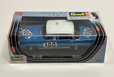 1:32 Revell Monogram Mercedes-Benz 300 SE #100 Spa 1964 Slot Car #08324
